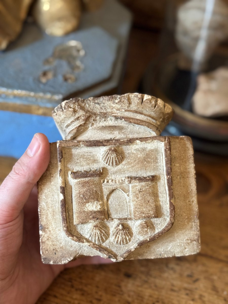 Stone Sculpture - Architectural Fragment - Sculpted Coat Of Arms - Heraldry - Capital -photo-8