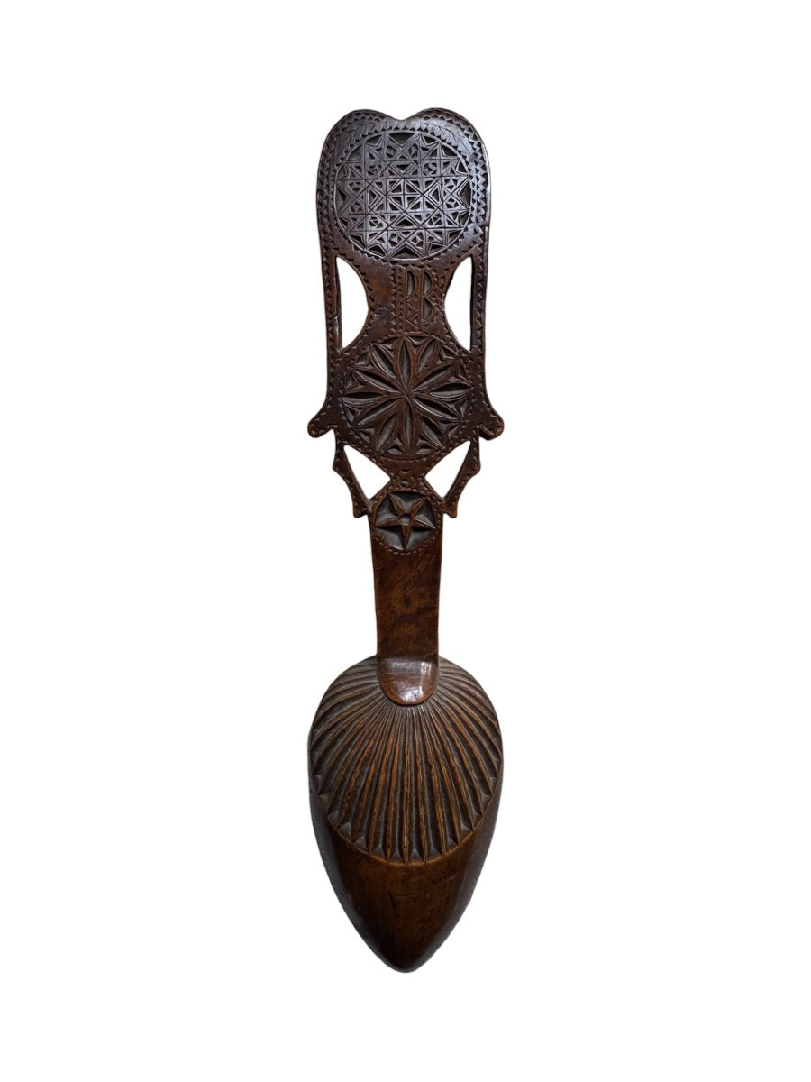 Museum – Heart-shaped Ceremonial Spoon – Carved Wood – Folk Art – Brittany