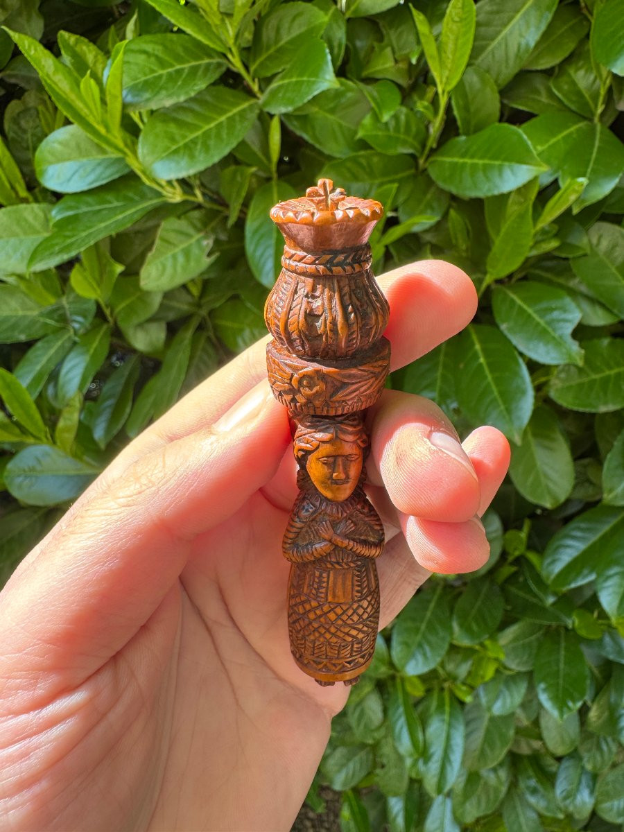 Museum - Carved Boxwood Anthropomorphic Needle-holder - Folk Art-photo-2