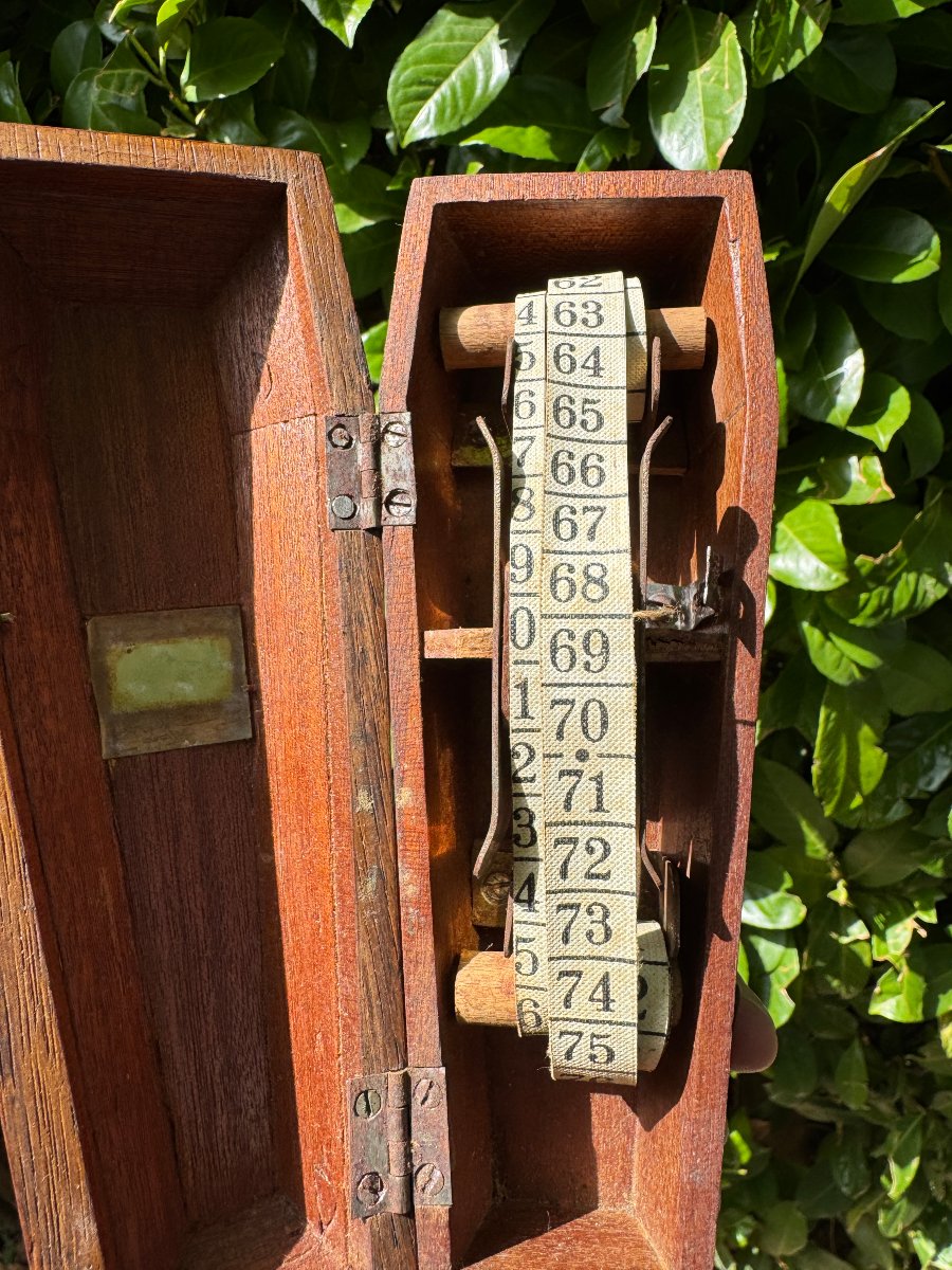 Curiosité, Mémento Mori – Père Cent en forme de cercueil – Compteur a système – art populaire-photo-7