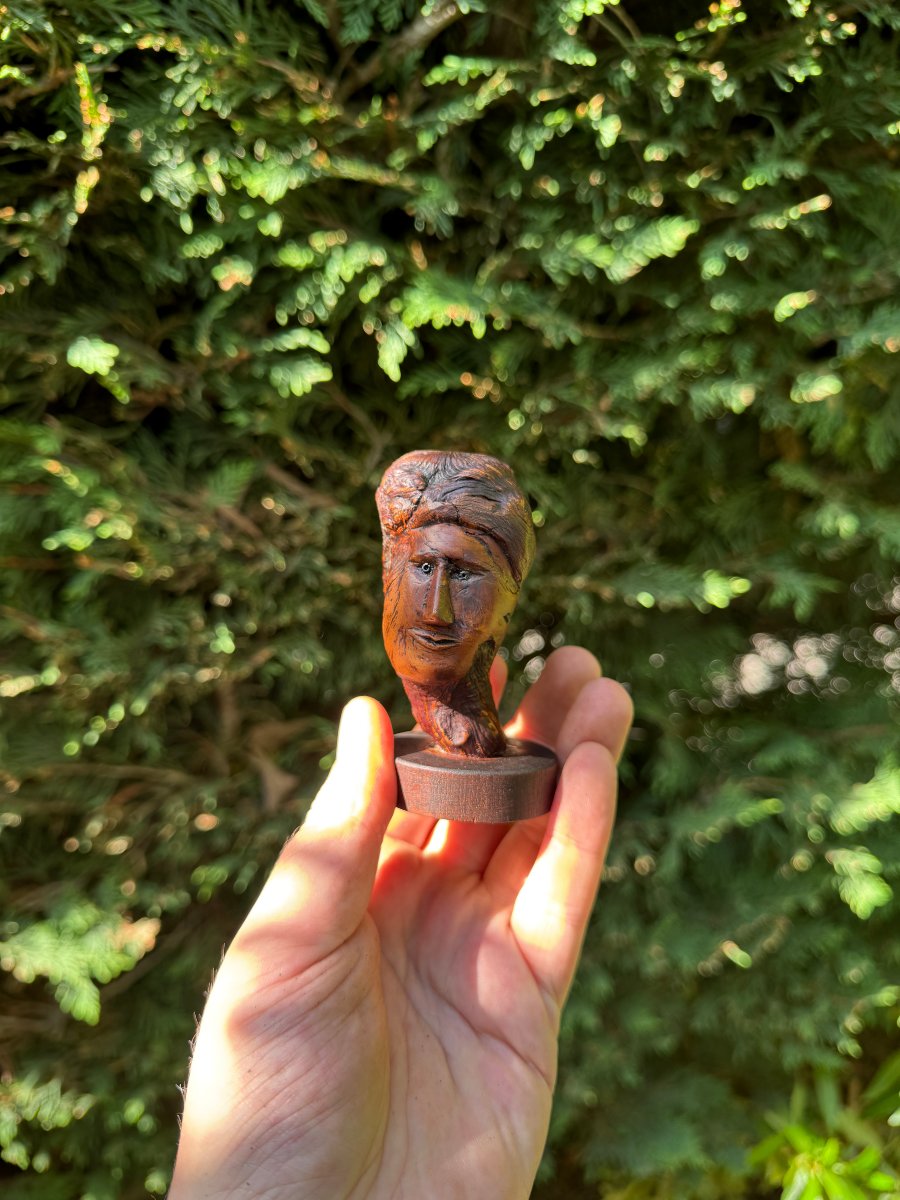 Sculpture - Visage, Buste féminin populaire sculpté dans une loupe de bois – Art populaire-photo-3