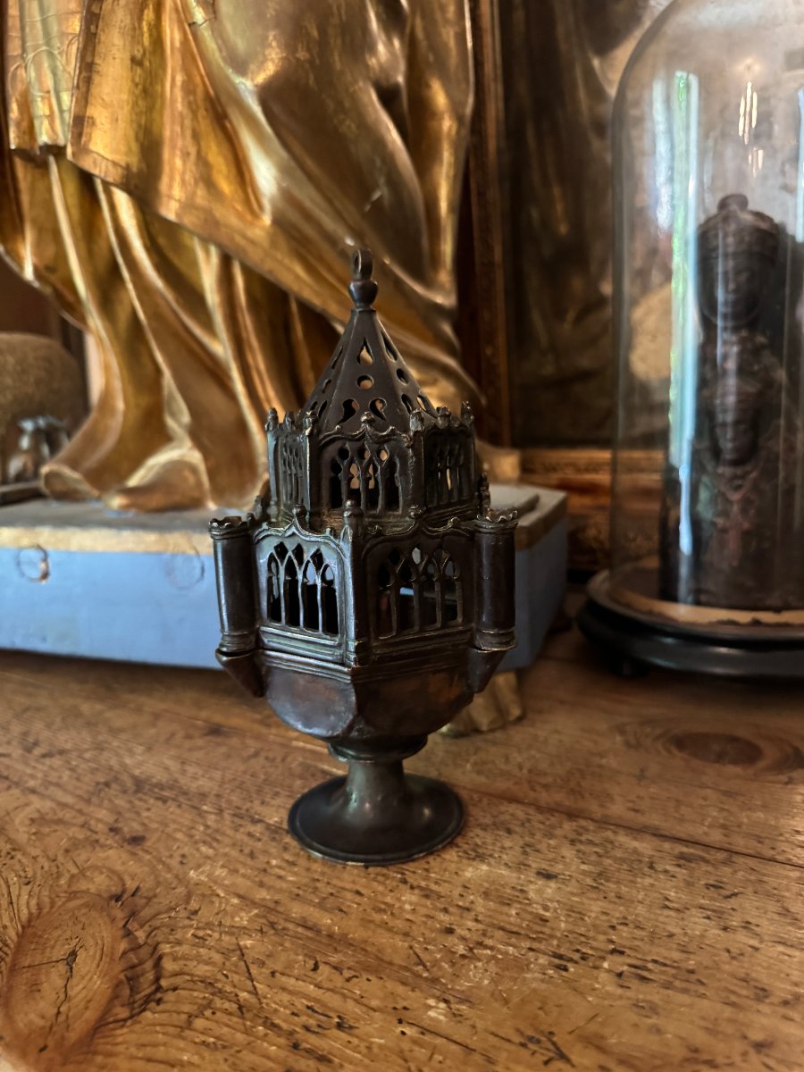  Mus&eacute;e &ndash; Orf&egrave;vrerie m&eacute;di&eacute;vale &ndash; Encensoir gothique en bronze &ndash; Haute &Eacute;poque-photo-5