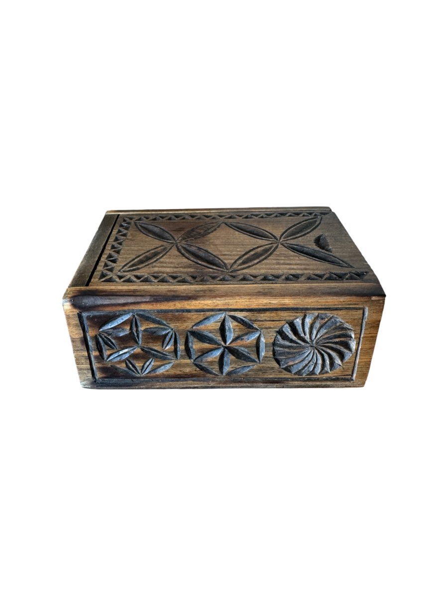 Lace-maker's Box - Box Of Love – Small Carved Lace-maker's Box – Folk Art