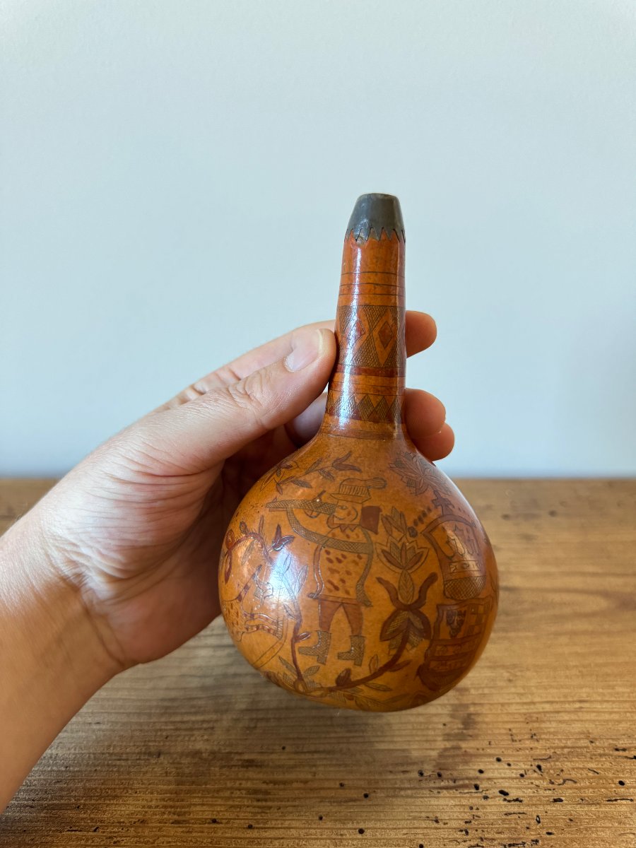 Mus&eacute;e - Poire &agrave; poudre de chasse en calebasse polychrome &ndash; Art populaire - H&eacute;raldique-photo-3
