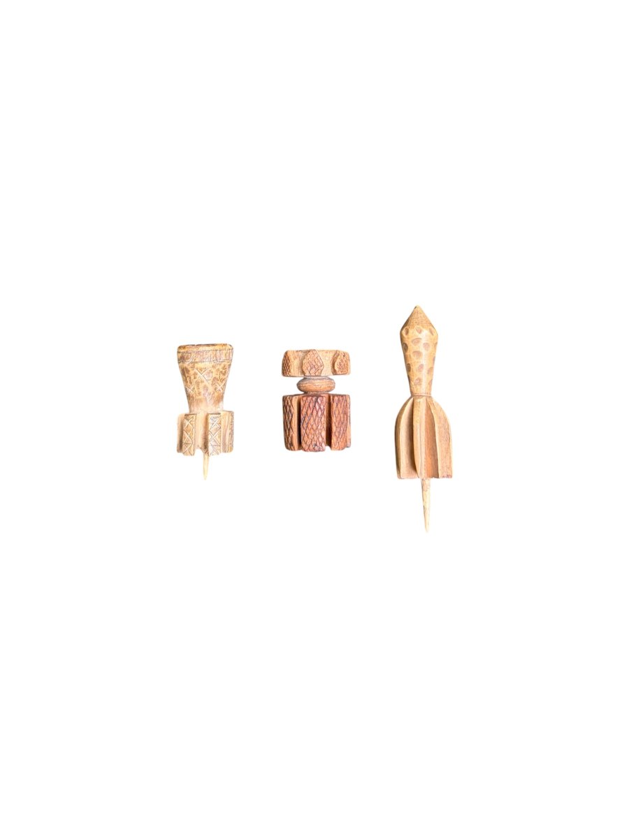 Minuscula – Museum – Set Of Three Carved Boxwood Straw Cutters – Folk Art