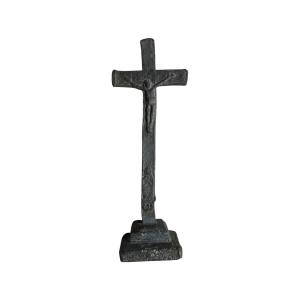  Crucifix – Devotional Cross In Cast Lead – Folk Art, Massif Central – Haute époque