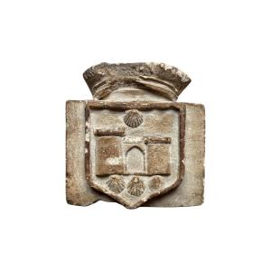 Stone Sculpture - Architectural Fragment - Sculpted Coat Of Arms - Heraldry - Capital 