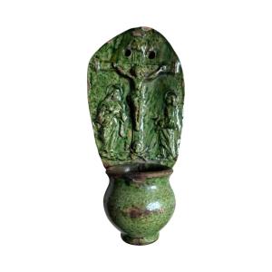 Terre cuite - B&eacute;nitier mural &ndash; Christ en croix - Crucifixion et Memento Mori &ndash; Art populaire