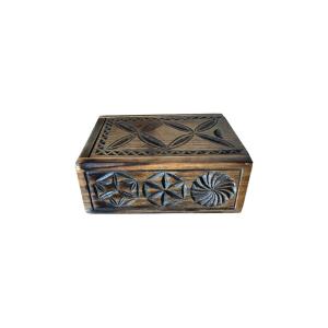 Coffret de dentellière - Boîte d’amour – Petit coffret de dentellière sculpté – Art populaire
