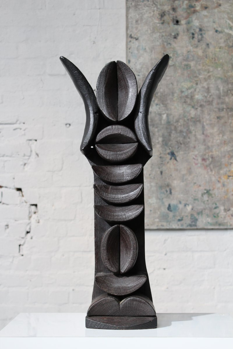 Sculpture "Totem" de Jacky De Maeyer-photo-3