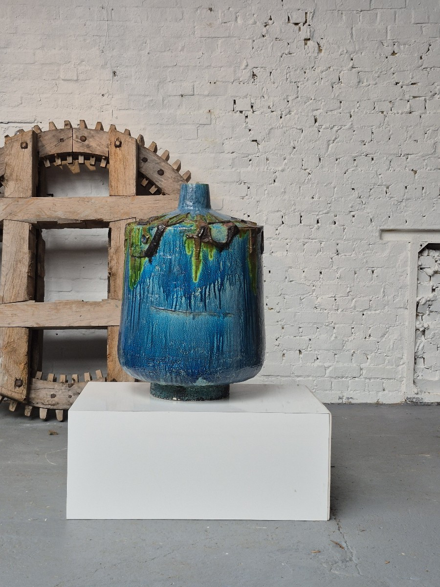 Vase brutaliste en céramique XXL de Paul De Bruyne