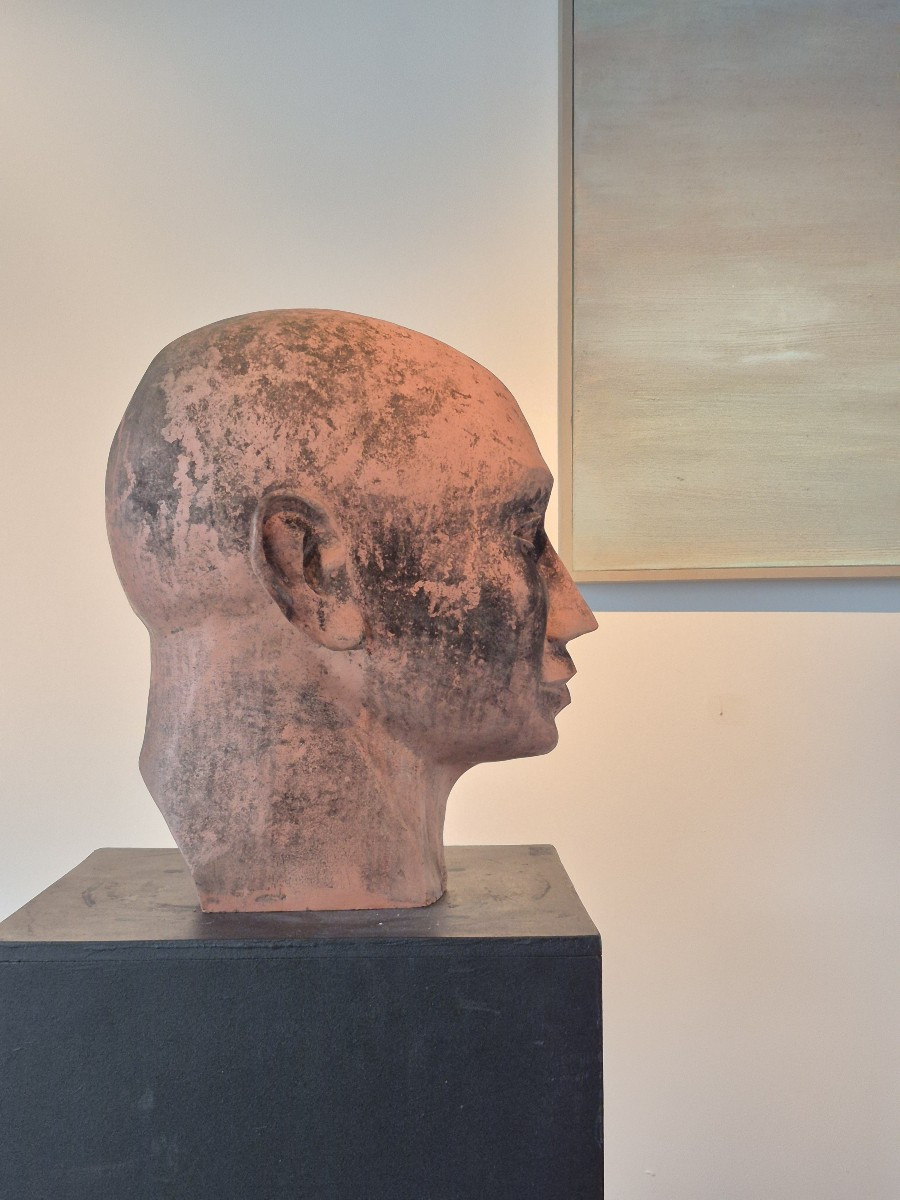 Sculpture de tête en terre cuite