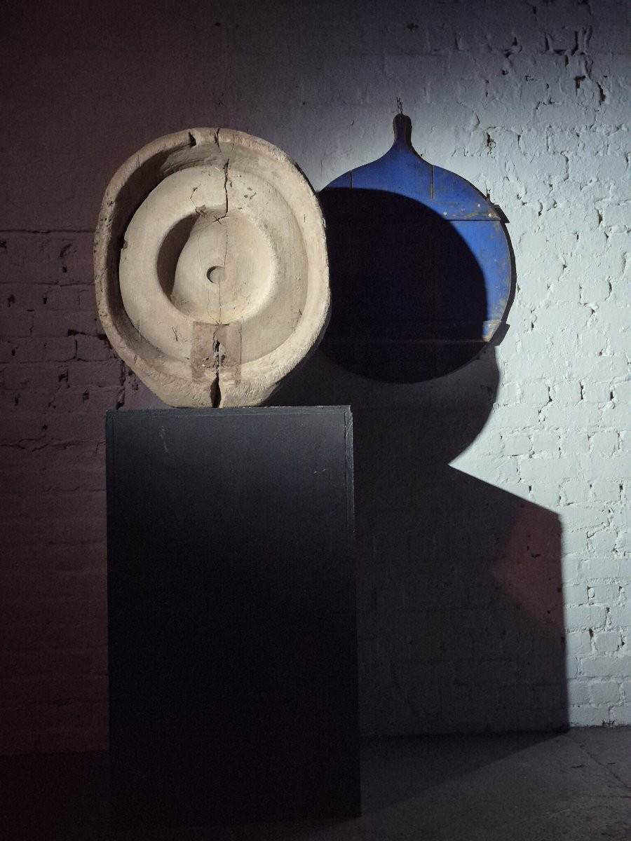 Old Industrial Wooden Grinder-photo-6