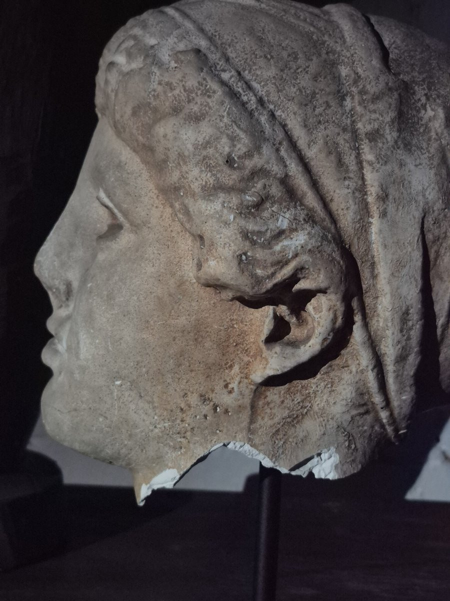 Fragment de tête en plâtre 'Sakkos'-photo-2