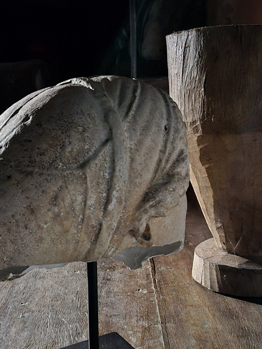 Fragment de tête en plâtre 'Sakkos'-photo-5