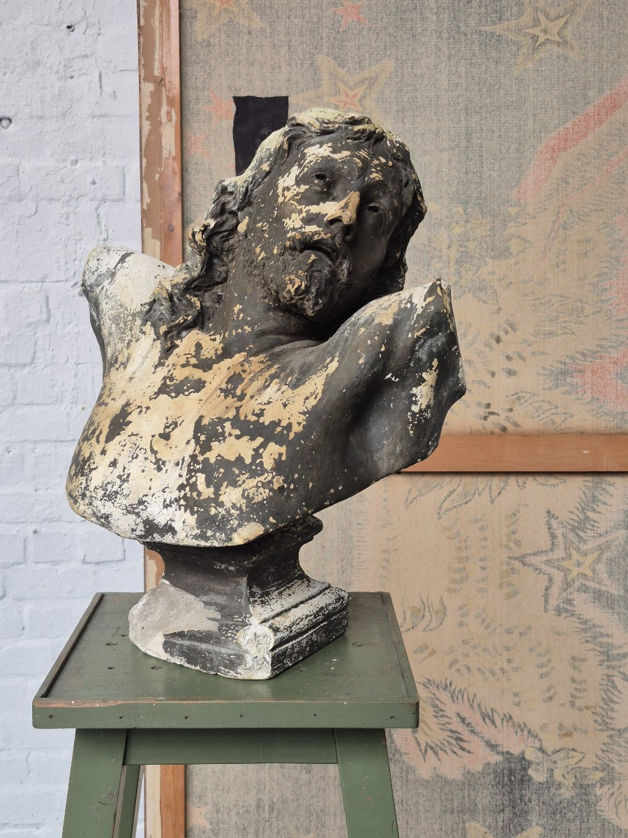 Buste académique du Christ