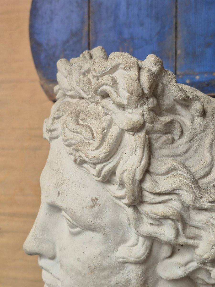 Buste ancien en plâtre d’Apollon-photo-1