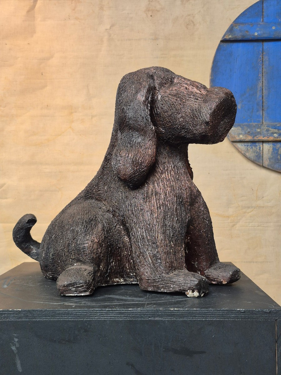 Sculpture en céramique « chien » par Ria Arntz