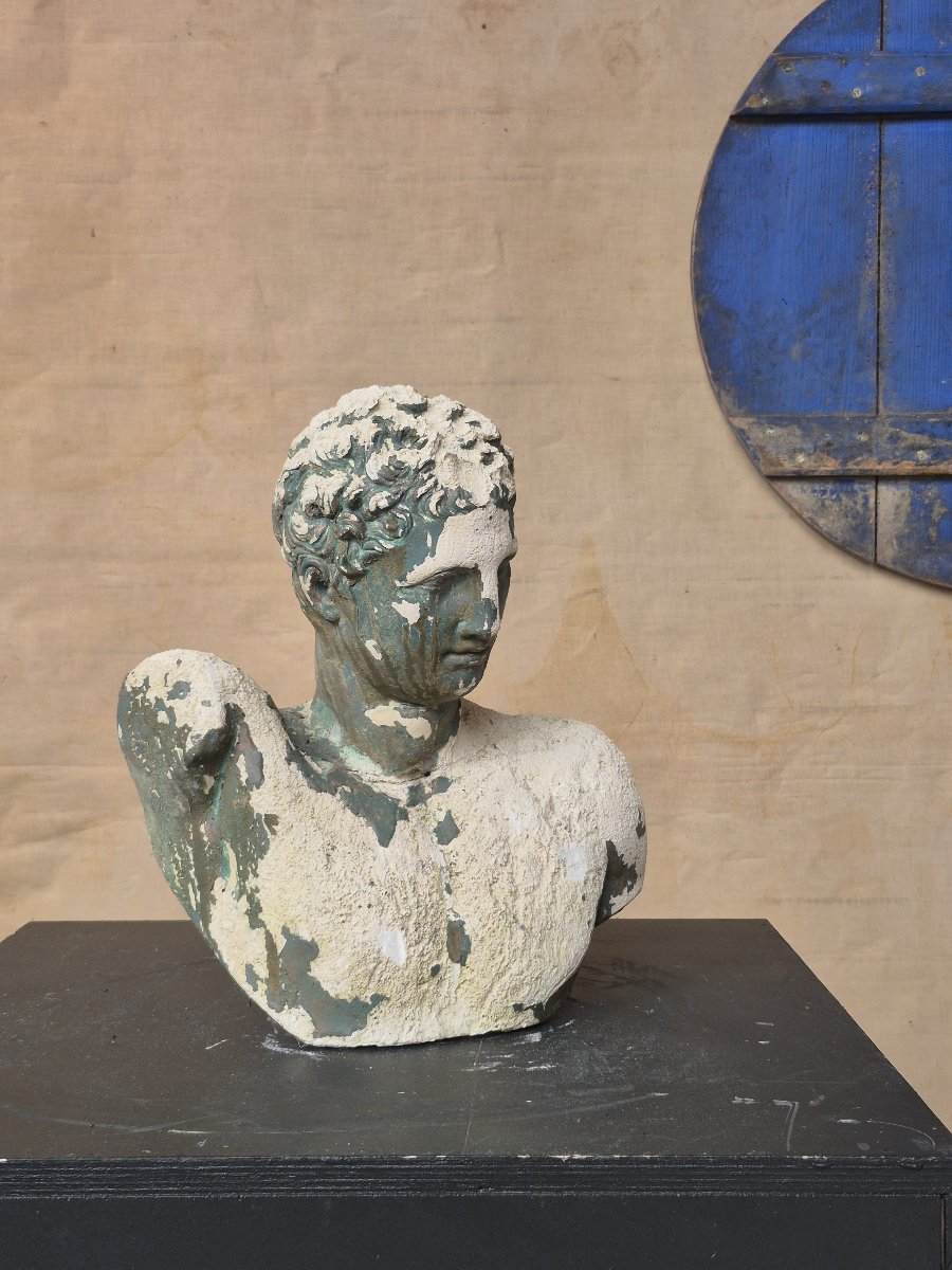 Old Garden Statue Of 'apoxyomenos'-photo-4