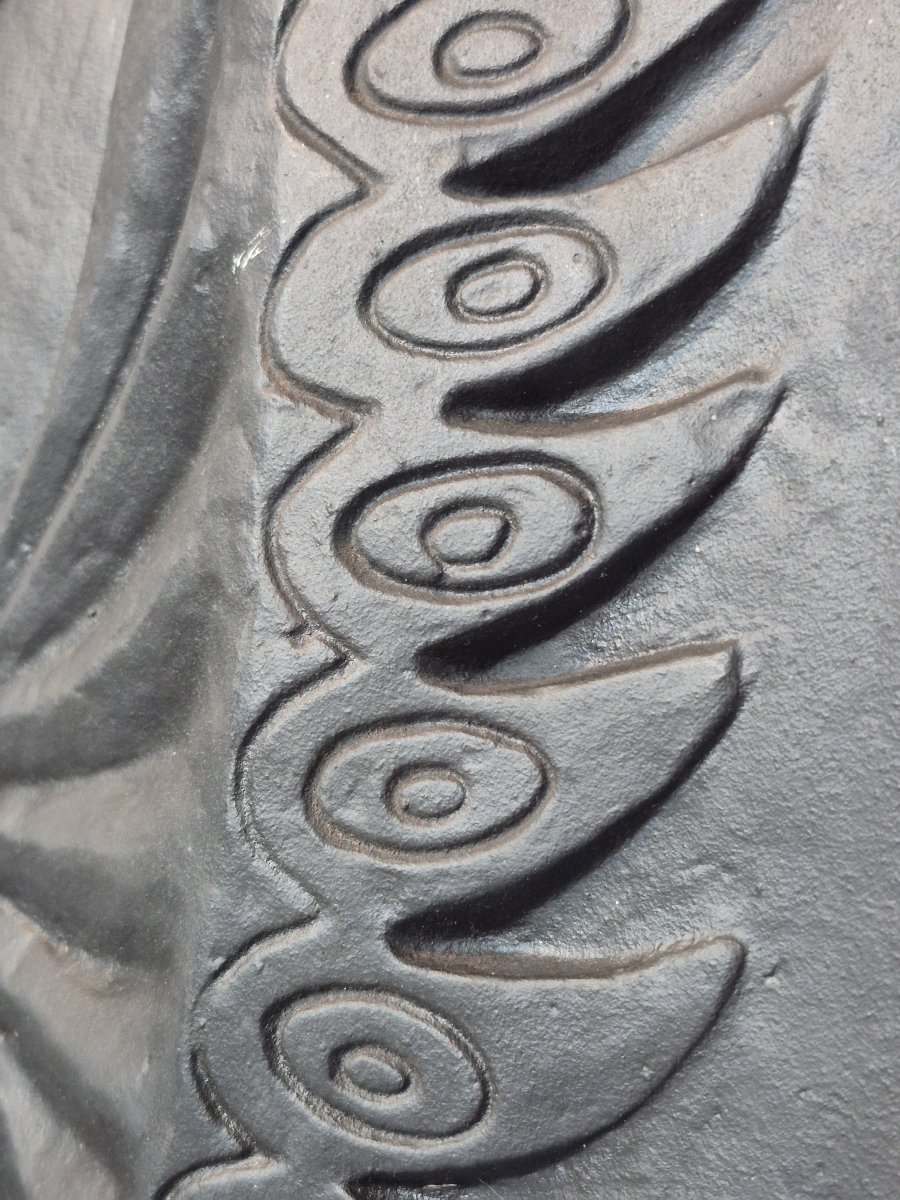 Modernist Sculptural 'owl' Fireback-photo-2