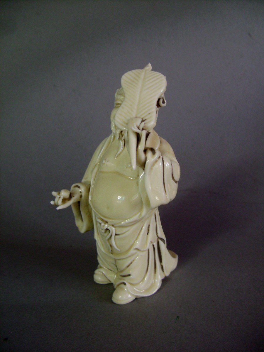 Chinese White. Fanning Immortal. 19th Century China.-photo-2
