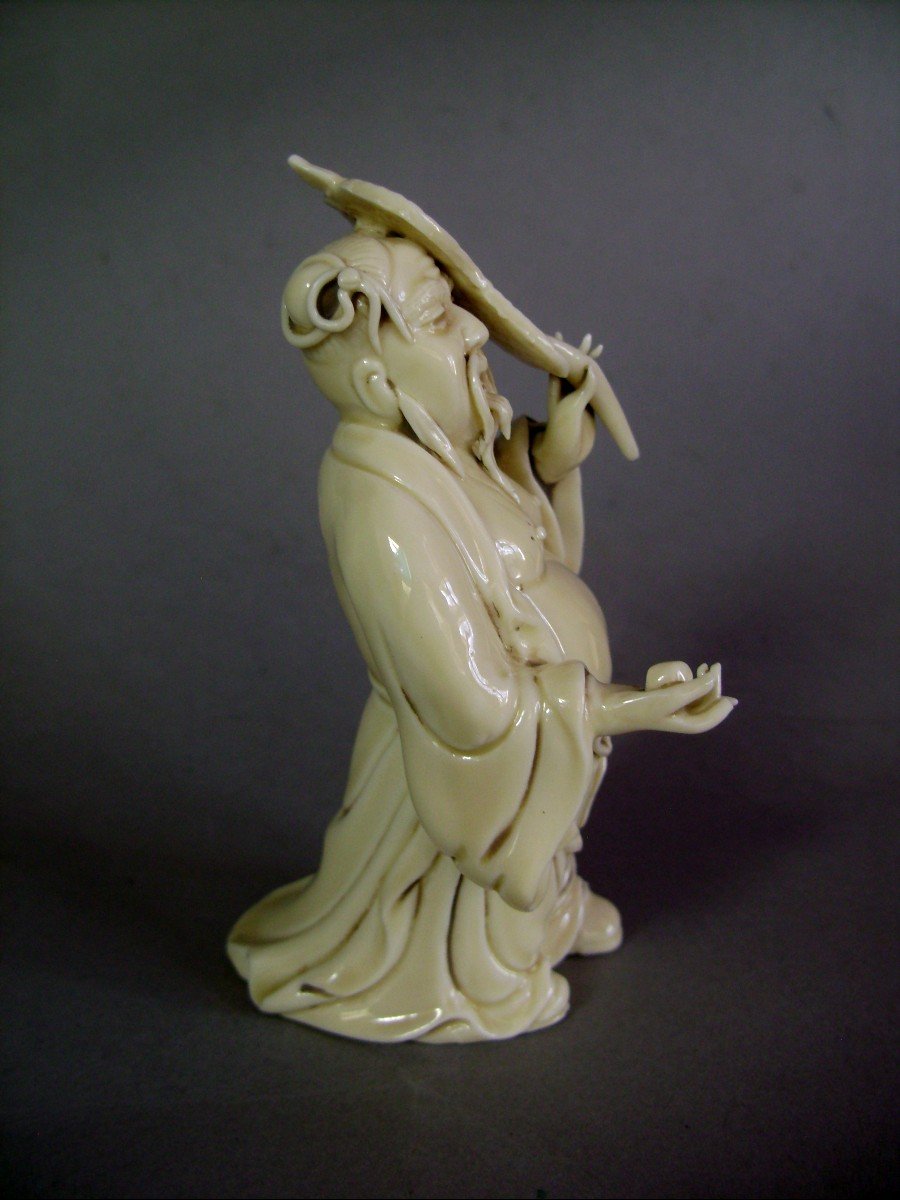 Chinese White. Fanning Immortal. 19th Century China.-photo-2