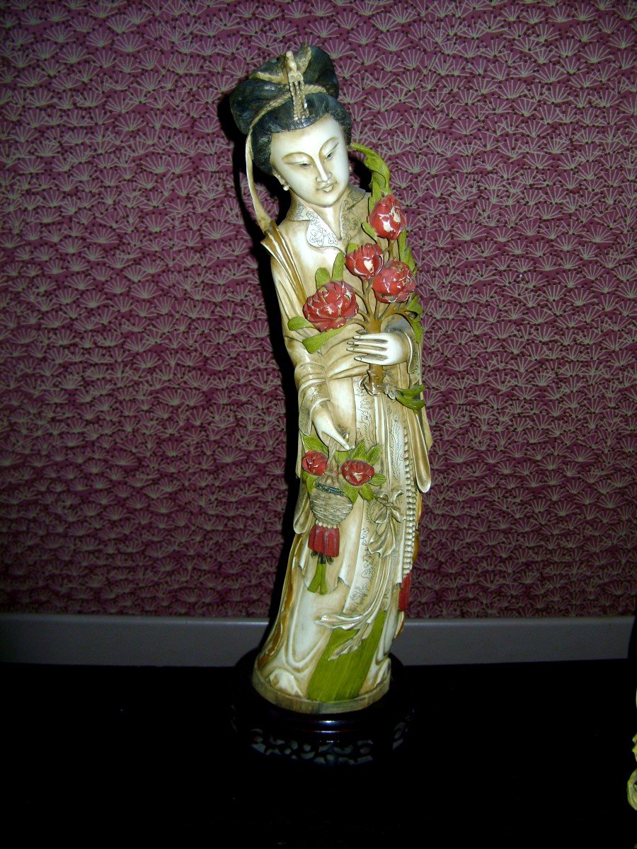 Polychrome Ivory Okimono. Gwan-yin. China 1920-30.