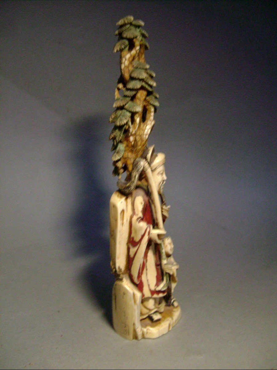 Okimono In Ivory. The Old Sage And The Child. China 1920-30-photo-1