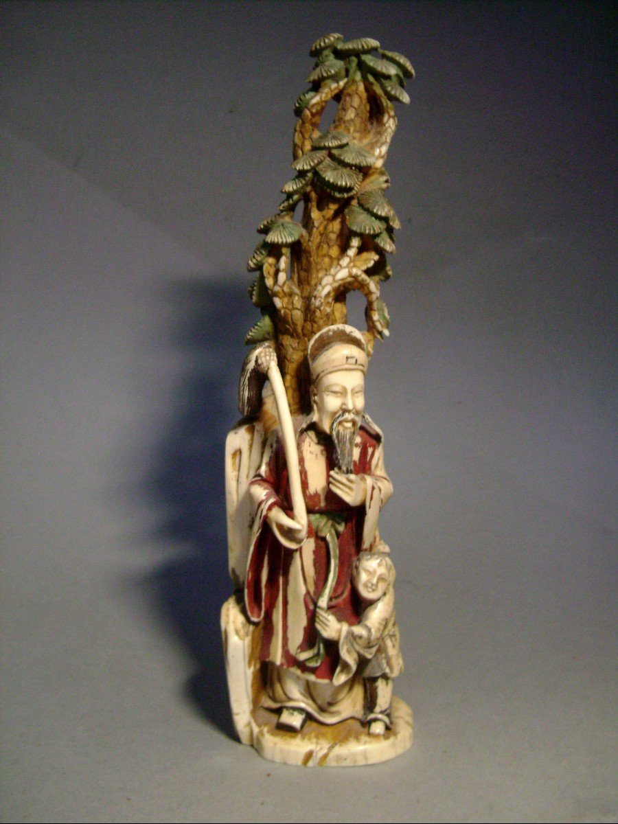 Okimono In Ivory. The Old Sage And The Child. China 1920-30