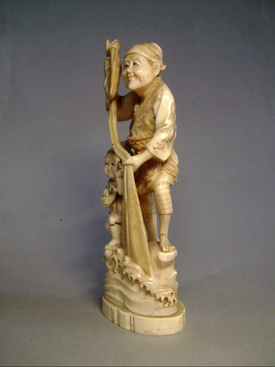 Okimono In Ivory. Net Fisherman And His Son. Japan Meiji Period (1868-1912)-photo-3