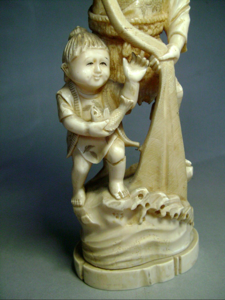 Okimono In Ivory. Net Fisherman And His Son. Japan Meiji Period (1868-1912)-photo-5