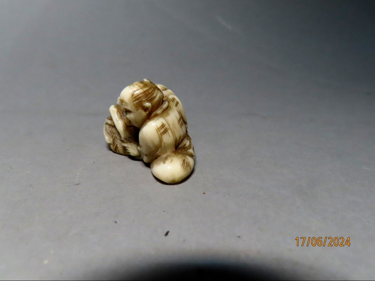 Ivory Netsuke. Octopus Fisherman. Japan Meiji Period (1868-1912)-photo-3