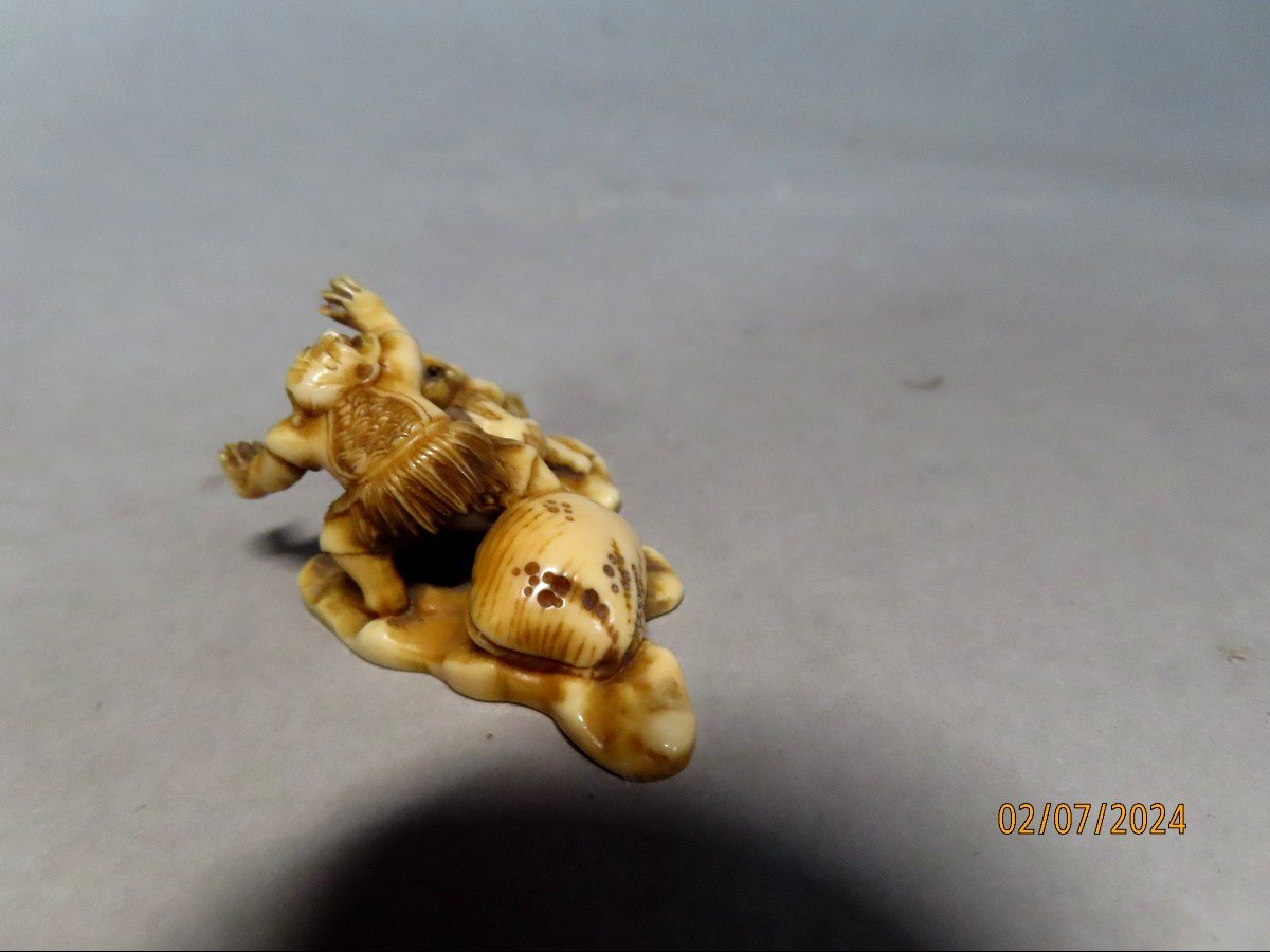Comic Netsuke. Man Trapped In A Clam. Japan Meiji Period (1868-1912)-photo-4