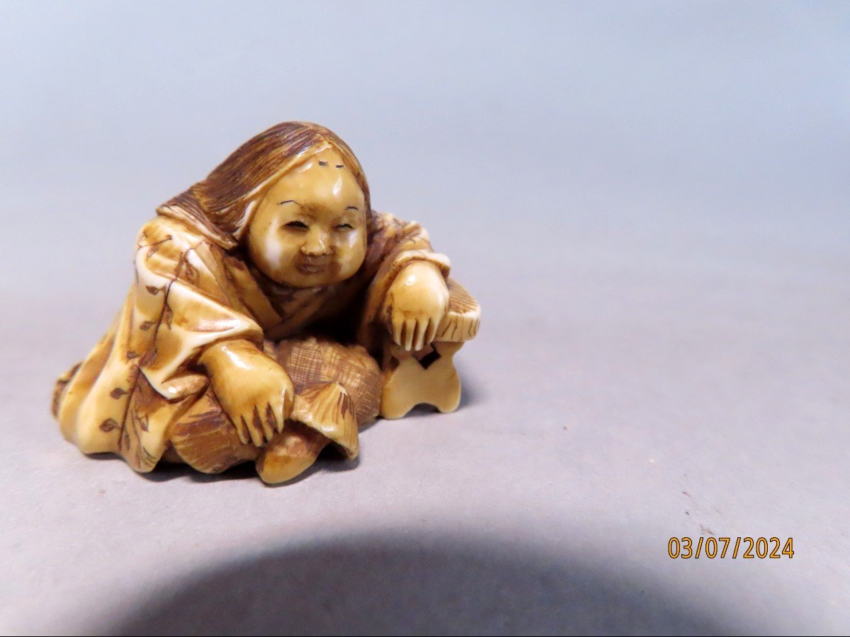 Ivory Netsuke. Okame With Mushrooms. Japan Meiji Period (1868-1912)-photo-2