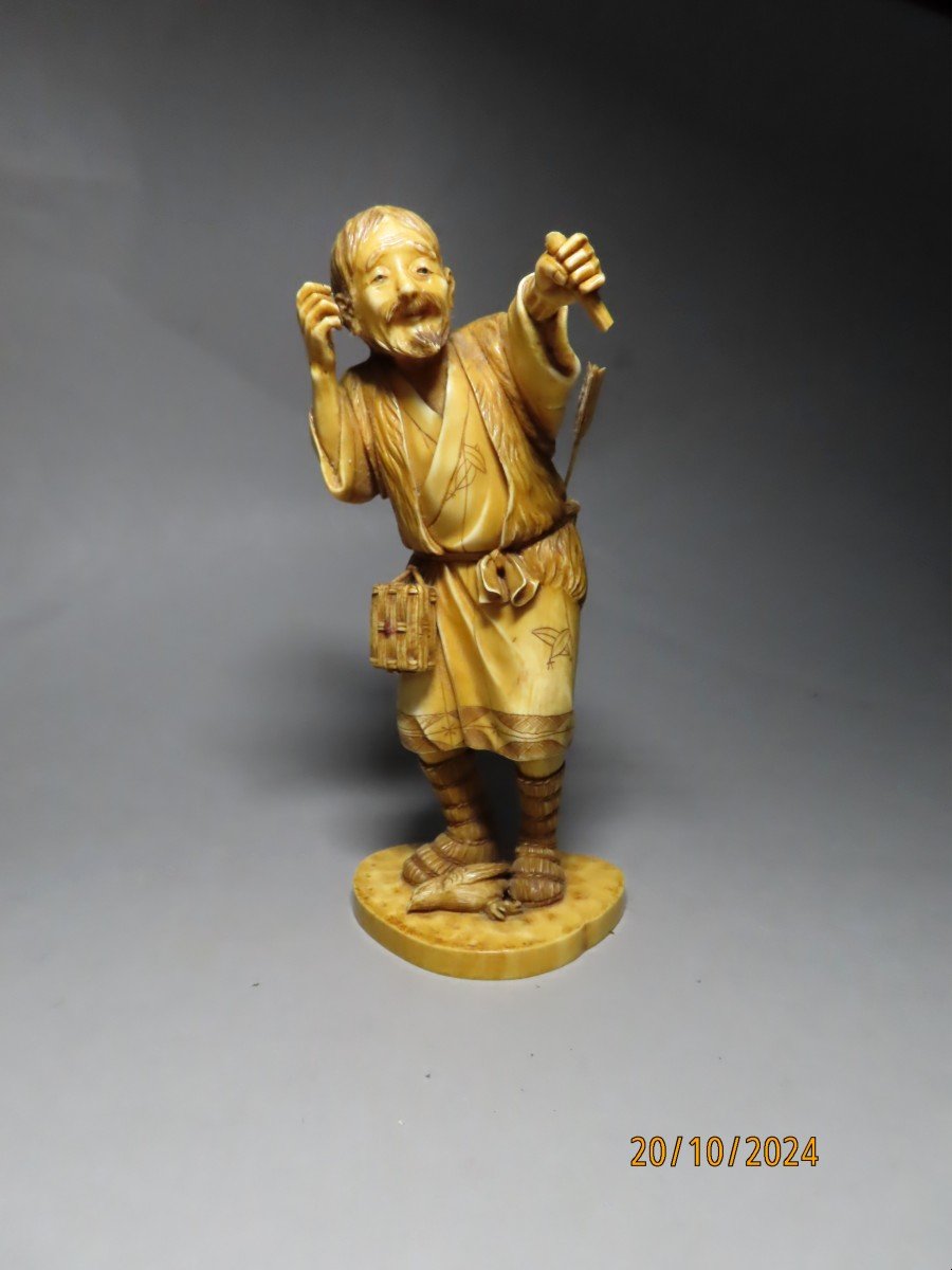 Ivory Okimono. Hunter Without Bow. Japan Meiji Period (1868-1912)