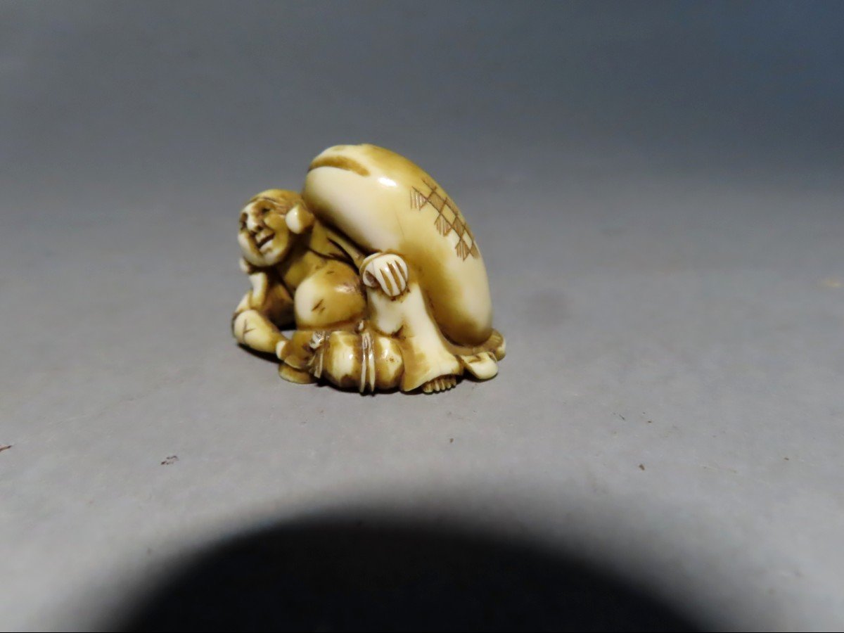 Ivory Netsuke. Hotei And His Bag Of Riches. Japan, Meiji Period (1868-1912)-photo-2