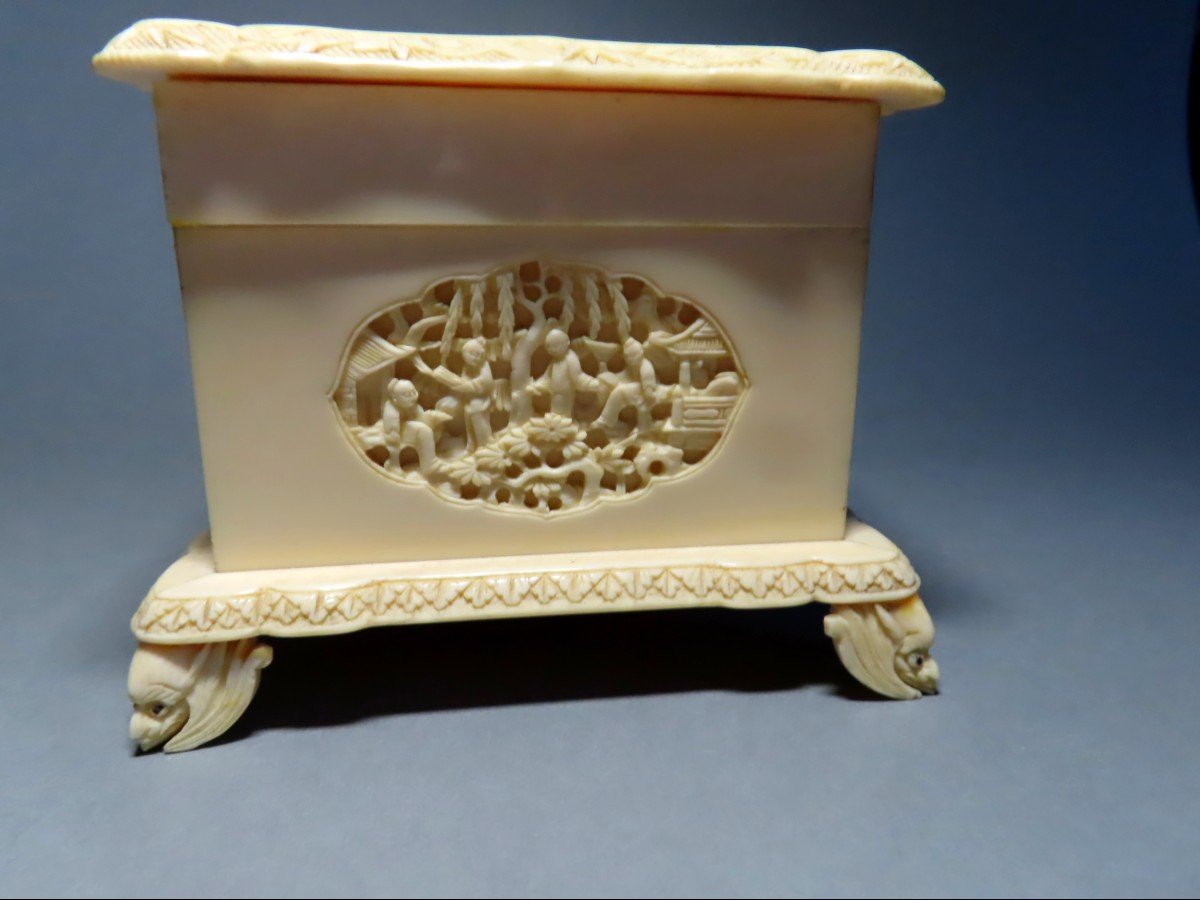 Ivory Okimono. Box, Canton, 1920-30.-photo-3