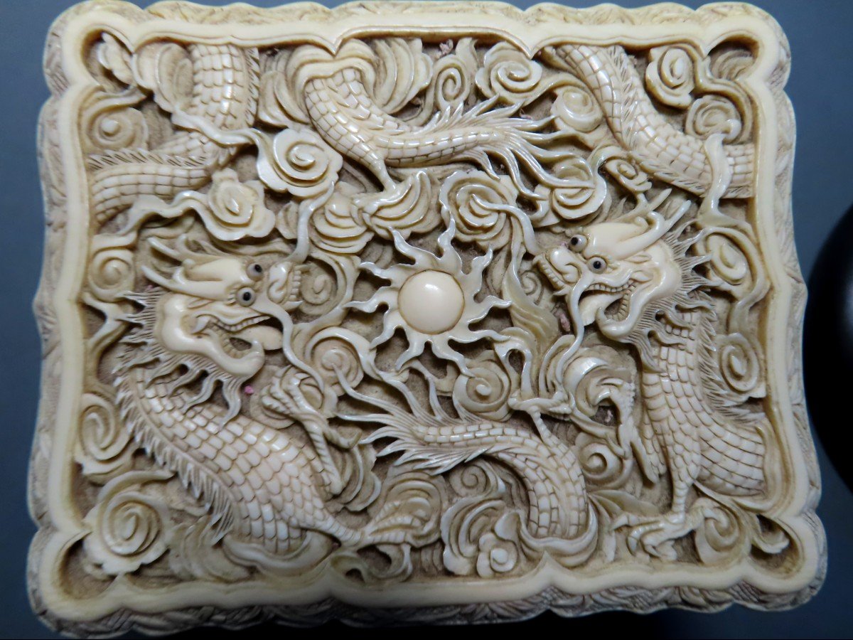 Ivory Okimono. Box, Canton, 1920-30.-photo-6