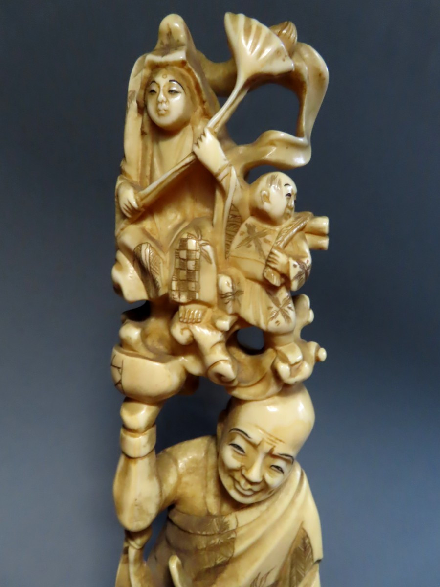 Okimono en ivoire. Le Sage, Benten et les Oni. Japon époque Meiji (1868-1912 )-photo-3
