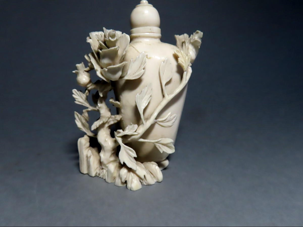 Ivory Okimono. Snuff Bottle With A Flowering Shrub. China 1920-30-photo-2