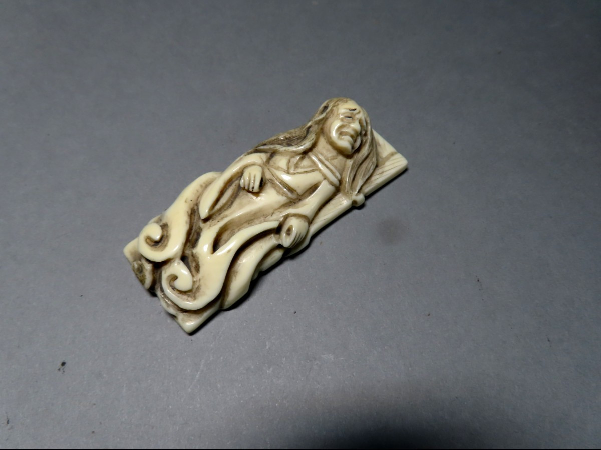 Ivory Netsuke. Witch At The Stake. Japan, Meiji Period (1868-1912)