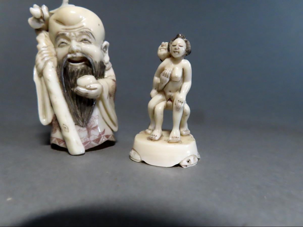 Hidden Erotic Okimono. Japan, Showa Period (1926-1989)-photo-2
