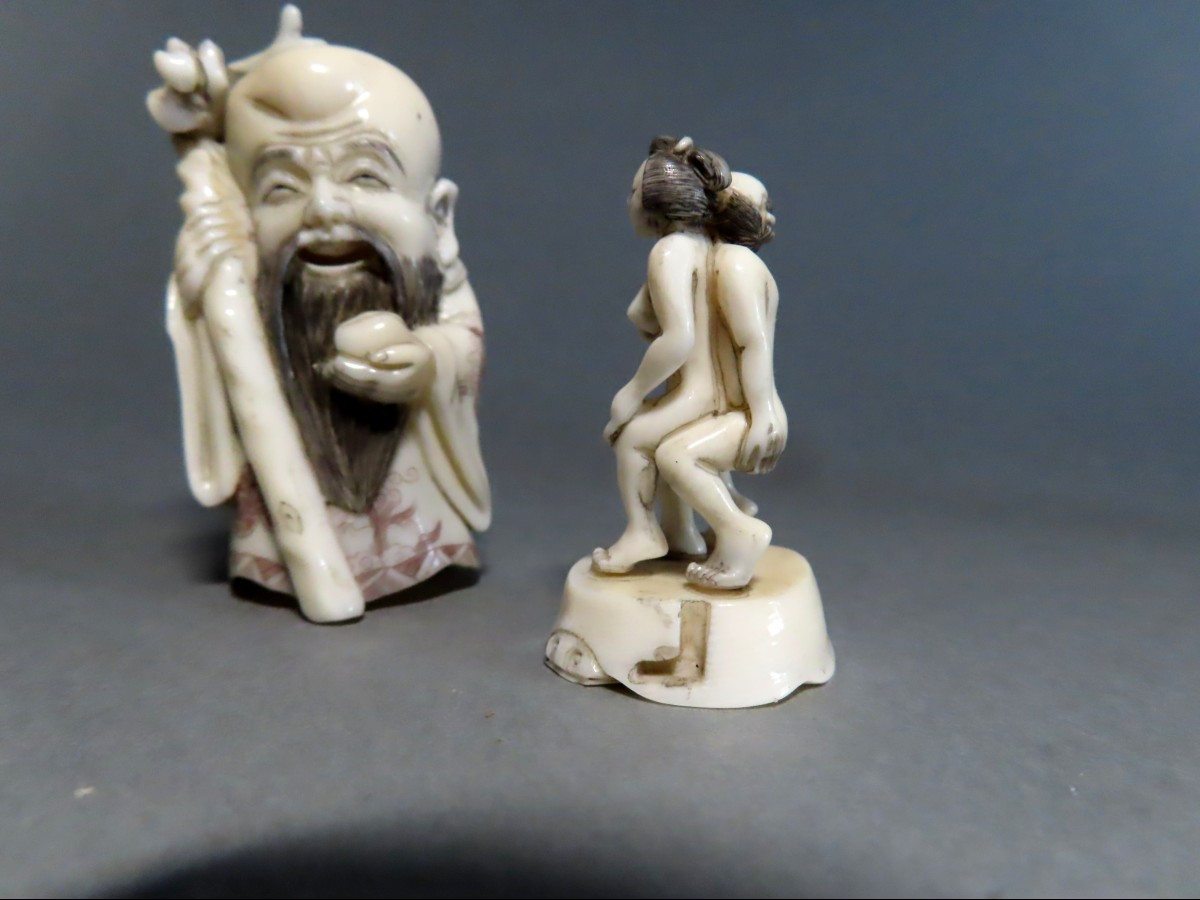 Hidden Erotic Okimono. Japan, Showa Period (1926-1989)-photo-3