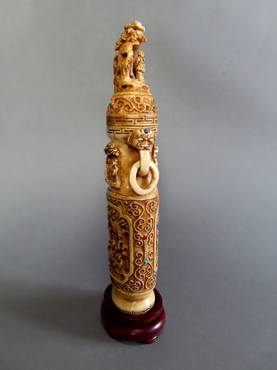 Paire de Vases Couverts en Ivoire. Chine, Canton, 1920-30.-photo-3