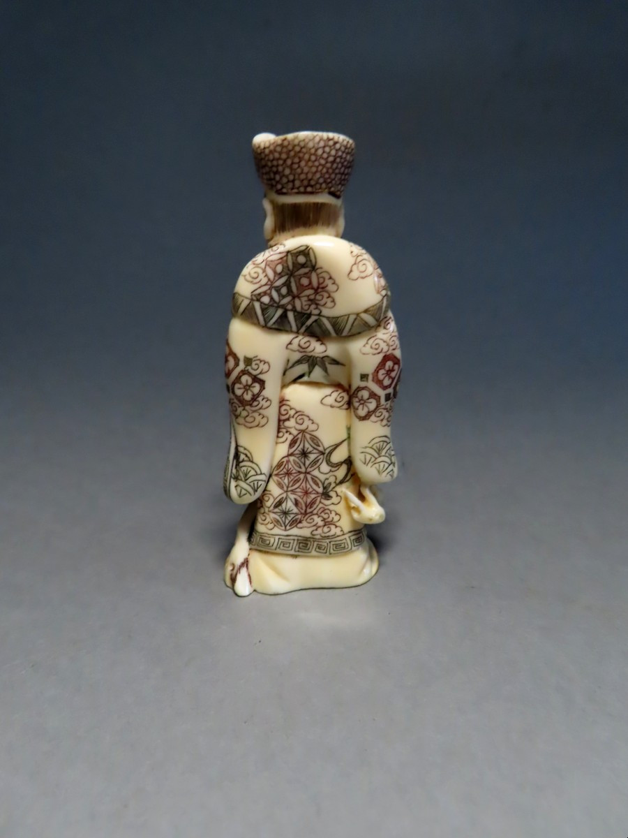Okimono en ivoire. Notable. Japon époque Taisho (1912-1928 )-photo-3