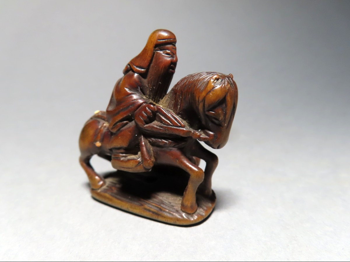 Netsuke en bois. Choryo et Kasekiko. Signé Yuichi, Japon époque Meiji (1868-21912 )-photo-1