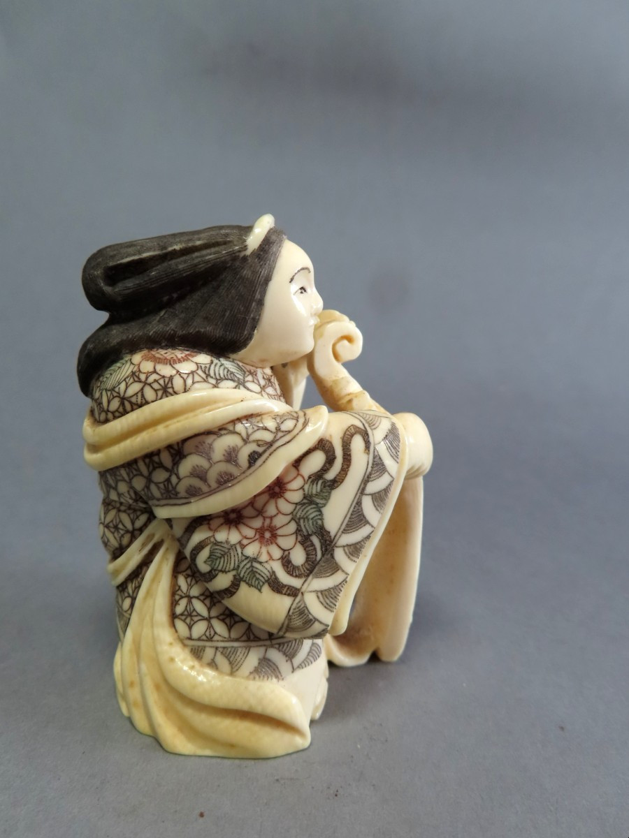 Okimono en ivoire. La déesse Benten. Signé Shozan, école de Tokyo. Japon époque Taisho.-photo-1