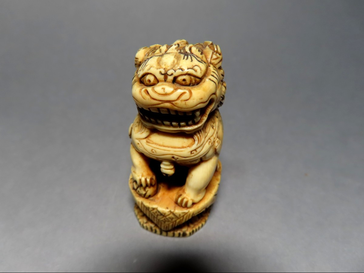 Ivory Okimono. Two Fô Dogs. China 1920-30.-photo-4