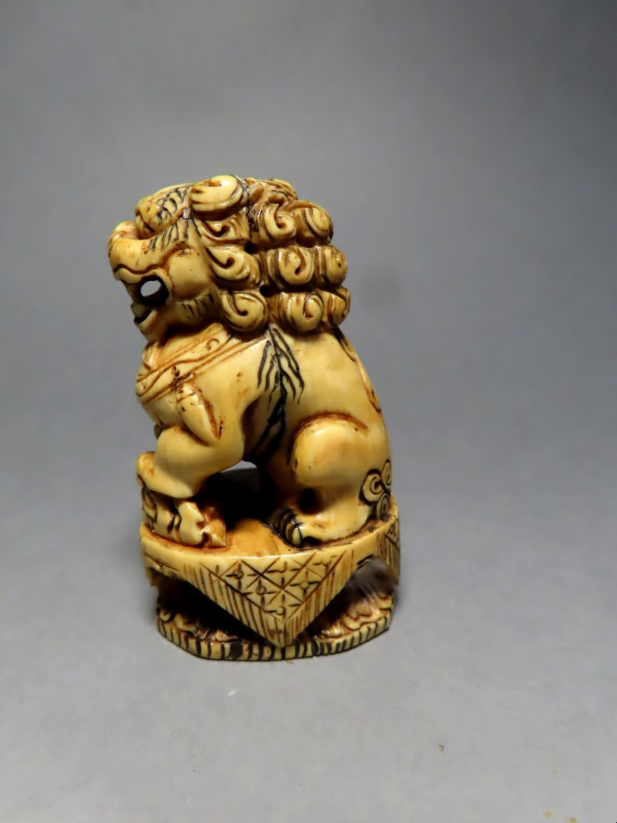 Ivory Okimono. Two Fô Dogs. China 1920-30.-photo-2
