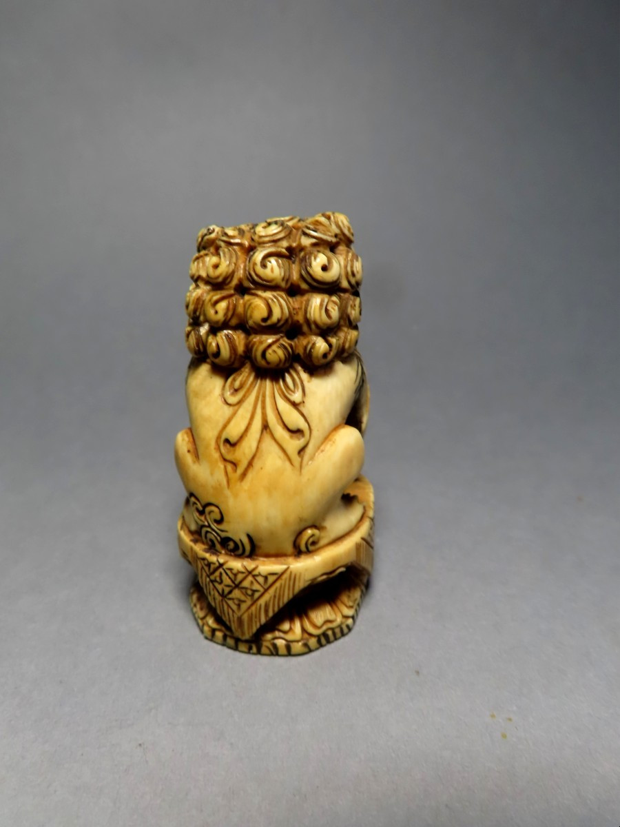 Ivory Okimono. Two Fô Dogs. China 1920-30.-photo-4